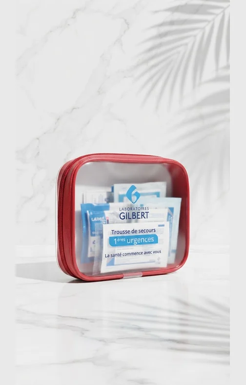 Farmaciola Trousse Secours Essentielle de Laboratoires Gilbert amb apòsits, gases, antisèptic i pinces